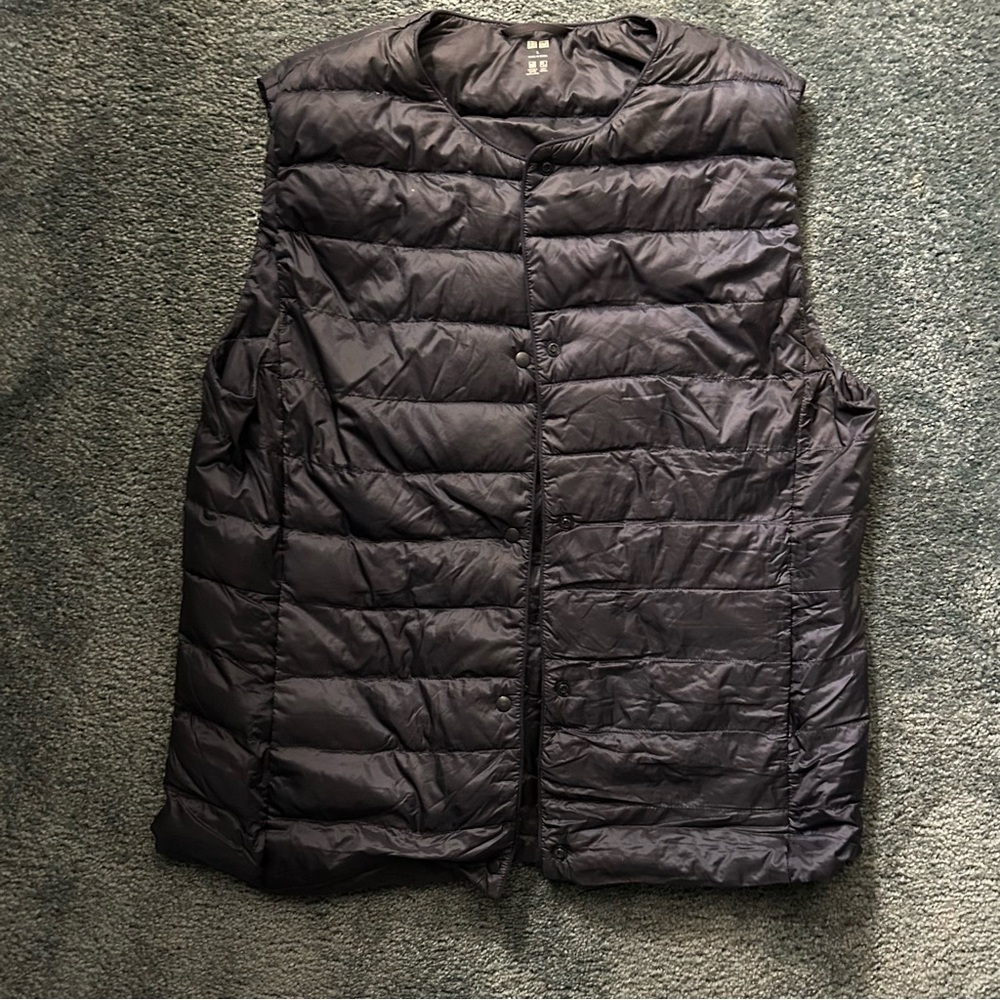 UNIGLO PUFFER VEST